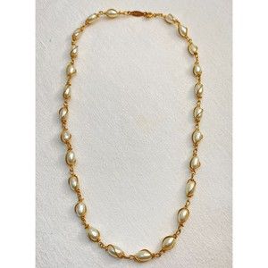 Vintage Napier Choker Necklace Oval Faux Pearl Beaded Gold Tone Wire Chain